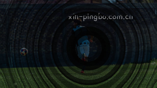 卡片上，手指轻触“立即联系”按钮，流程随即启动。